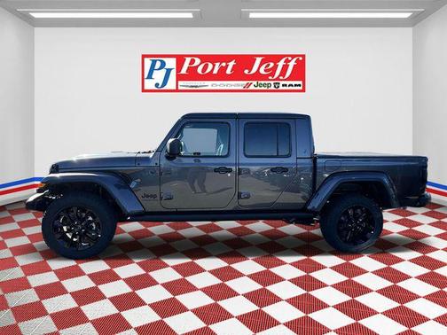 2025 Jeep Gladiator Nighthawk