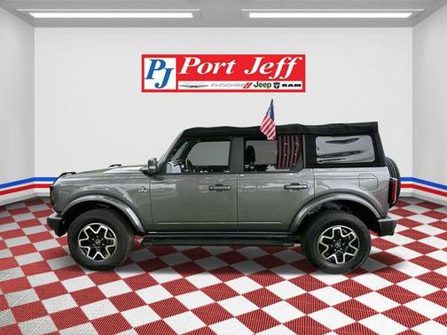 2022 Ford Bronco Outer Banks