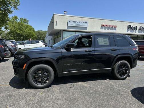 2025 Jeep Grand Cherokee Altitude