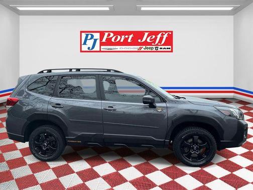 Magnetite Gray Metallic 2022 Subaru Forester Wilderness