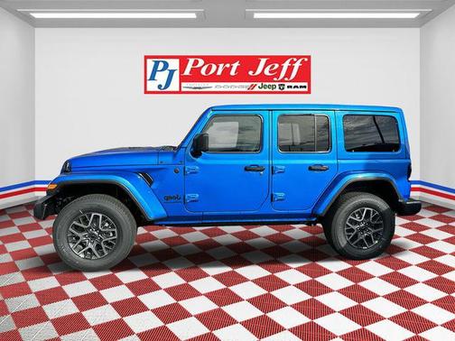 2025 Jeep Wrangler 4-Door Sahara 4x4