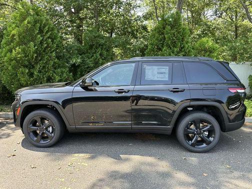 2025 Jeep Grand Cherokee Altitude