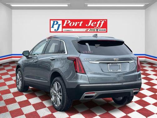 2022 Cadillac XT5 Premium Luxury