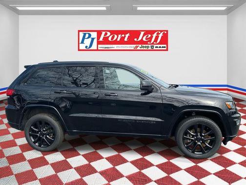 2022 Jeep Grand Cherokee Laredo