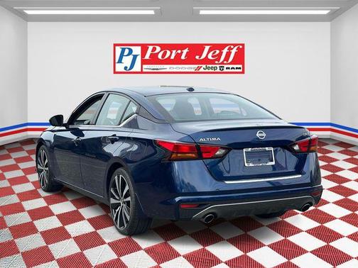Deep Blue Pearl 2020 Nissan Altima SR FWD