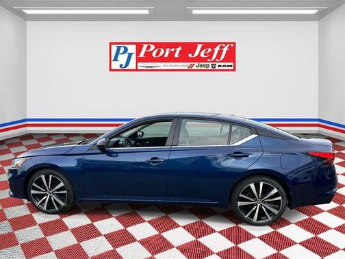 Deep Blue Pearl 2020 Nissan Altima SR FWD