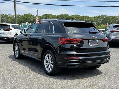 2022 Audi Q3 45 S line Premium