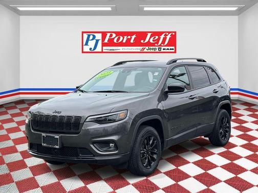 Granite Crystal Metallic Clearcoat 2023 Jeep Cherokee Altitude