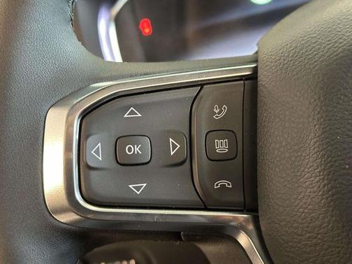 Bright White Clearcoat 2026 RAM 2500 Laramie Crew Cab 4x4 6'4' Box