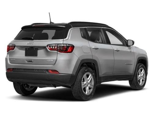 Silver Zynith Metallic Clearcoat 2024 Jeep Compass Limited