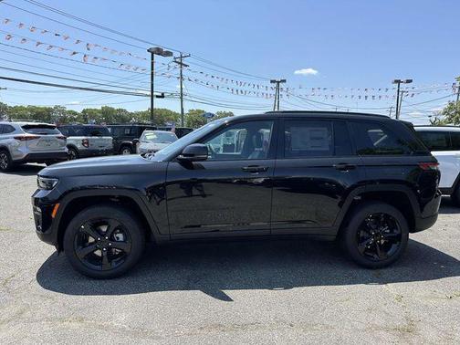 2025 Jeep Grand Cherokee Altitude
