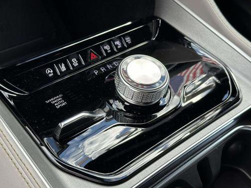 2025 Jeep Wagoneer L Series I 4x4