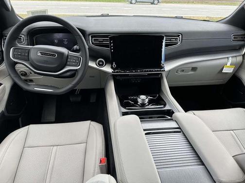 2025 Jeep Wagoneer L Series I 4x4