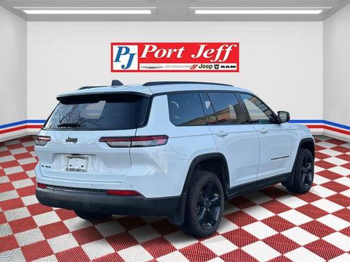 2022 Jeep Grand Cherokee L Altitude
