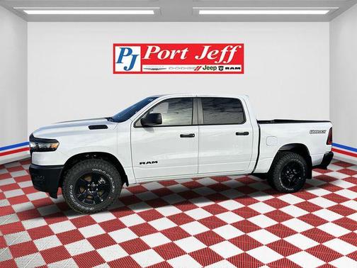 2025 RAM 1500 Warlock Crew Cab 4x4 5'7' Box
