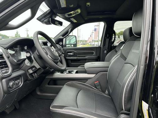 2025 RAM 2500 Laramie Crew Cab 4x4 6'4' Box