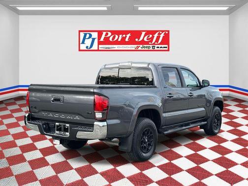 2022 Toyota Tacoma SR5