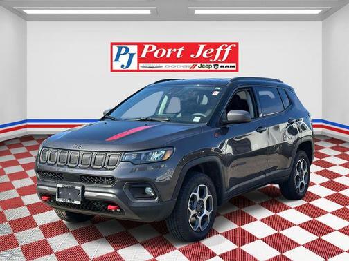Granite Crystal Metallic Clearcoat 2022 Jeep Compass Trailhawk
