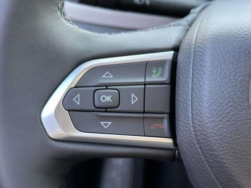 Silver Zynith Metallic Clearcoat 2026 Jeep Compass Limited