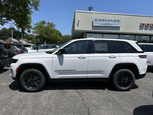 2025 Jeep Grand Cherokee Altitude
