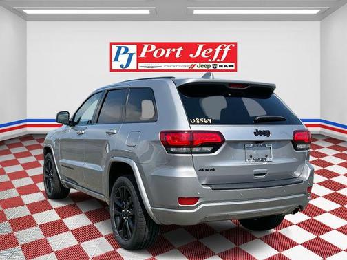 2021 Jeep Grand Cherokee Laredo