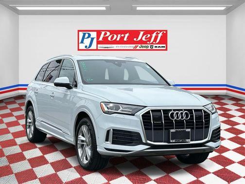 2023 Audi Q7 45 Premium