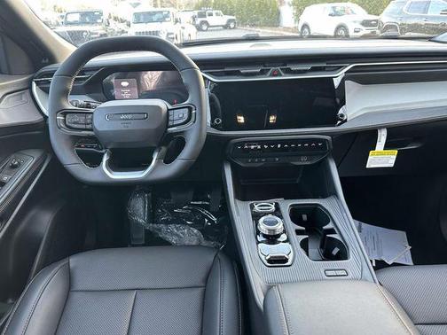 Bright White Clearcoat 2026 Jeep Cherokee Limited