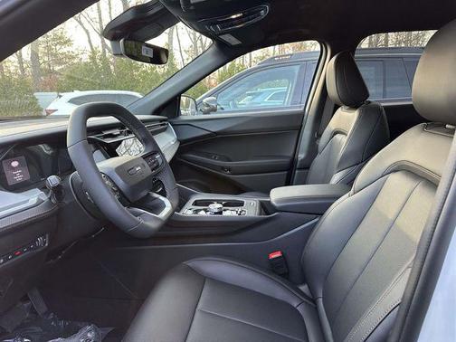 Bright White Clearcoat 2026 Jeep Cherokee Limited