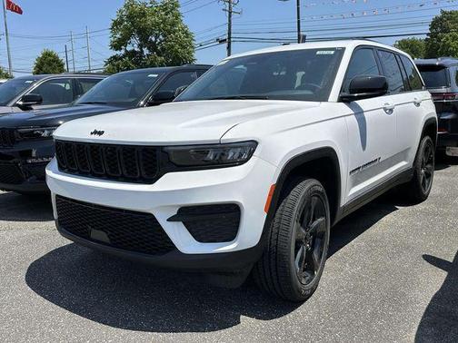 2025 Jeep Grand Cherokee Altitude