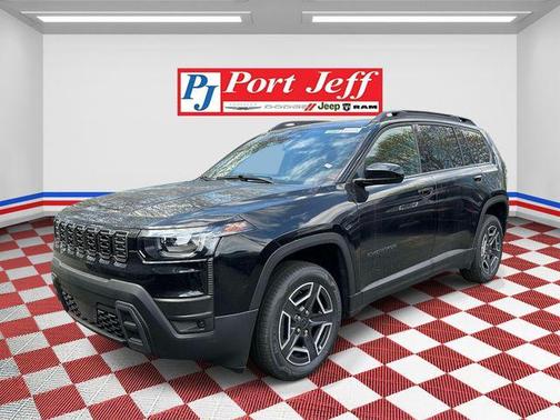 Diamond Black Crystal Pearlcoat 2026 Jeep Cherokee Laredo 4x4