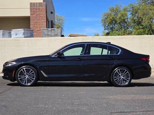 Jet Black 2021 BMW 530e 530e