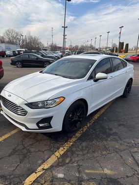 2020 Ford Fusion SE