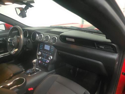 2015 Ford Mustang V6