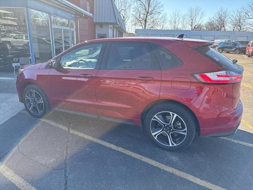 2023 Ford Edge ST