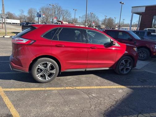 2023 Ford Edge ST