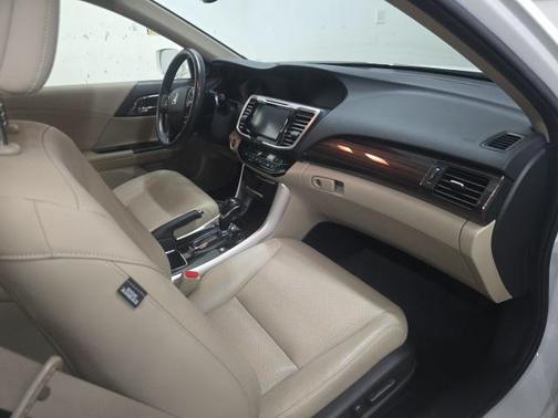 2017 Honda Accord Hybrid Touring