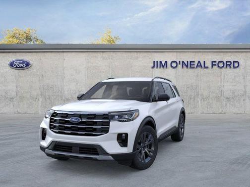 Star White Metallic Tri-Coat 2026 Ford Explorer Active