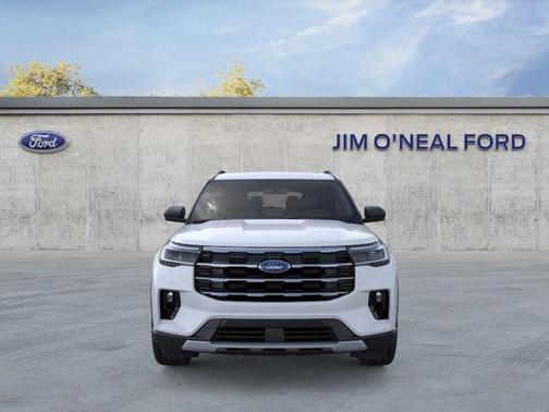Space White Metallic 2026 Ford Explorer Active