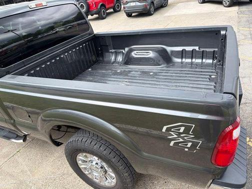 Magnetic 2016 Ford F-250 XLT