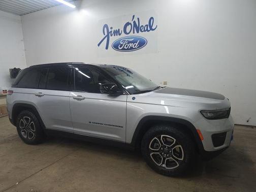 2022 Jeep Grand Cherokee 4xe Trailhawk
