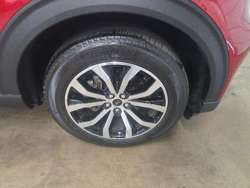 Rapid Red Metallic Tinted Clearcoat 2022 Ford Explorer ST