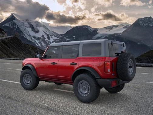 2025 Ford Bronco Base