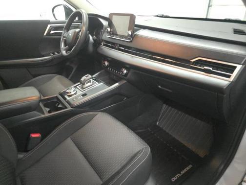 2022 Mitsubishi Outlander ES 2.5 S-AWC