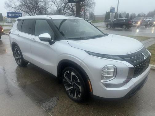 2022 Mitsubishi Outlander ES 2.5 S-AWC