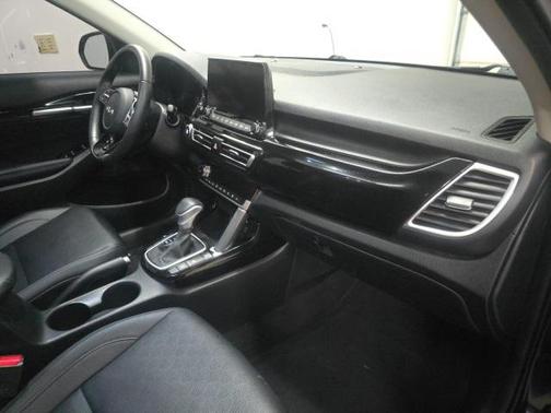 2023 Kia Seltos EX
