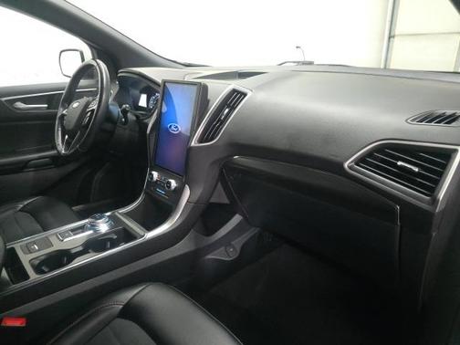 2022 Ford Edge ST Line