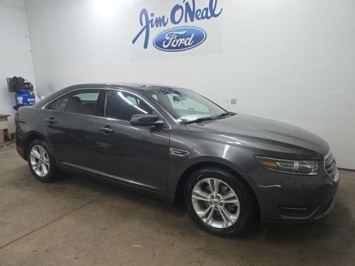 White Platinum Metallic Tri-Coat 2015 Ford Taurus SEL
