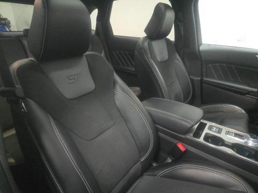 2021 Ford Edge ST