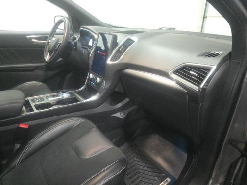 2021 Ford Edge ST