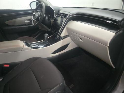 Shimmering Silver 2024 Hyundai TUCSON SEL
